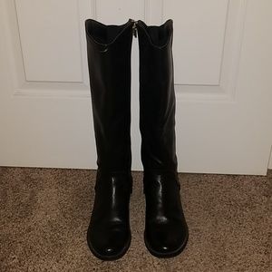 Black talk boots